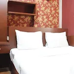 Parquette 2BR Gateway Ahmad Yani Cicadas Apartment By Travelio